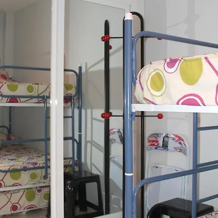 Bed & Breakfast Station2b 2*